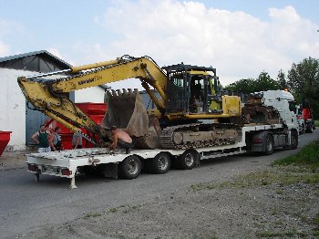 Baumaschinentransporte